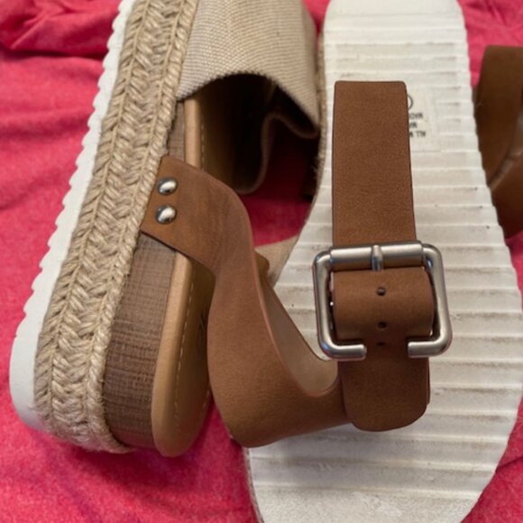 Soda Semi Platform Women Sandals with ankle Straps Sz 9 - Picture 5 of 6